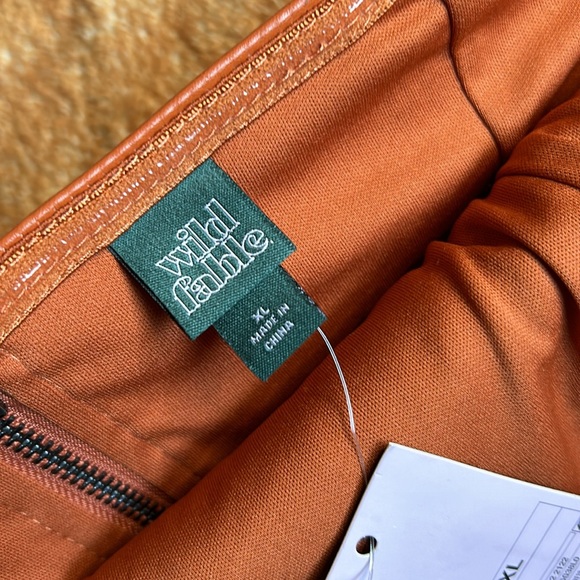 Wild fable XL rust zip back crop top - Picture 6 of 14